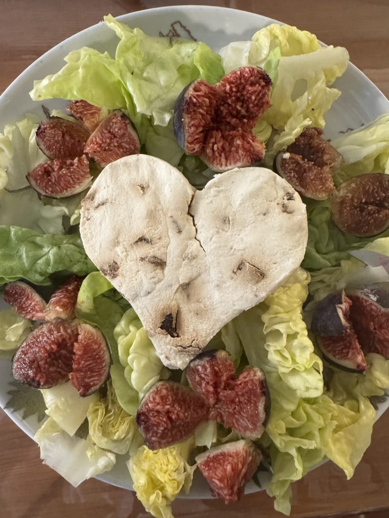 Fromage aux figues en forme de coeur